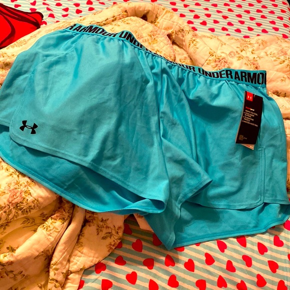 Under Armour Pants - Brand New Underarmour Blue shorts!